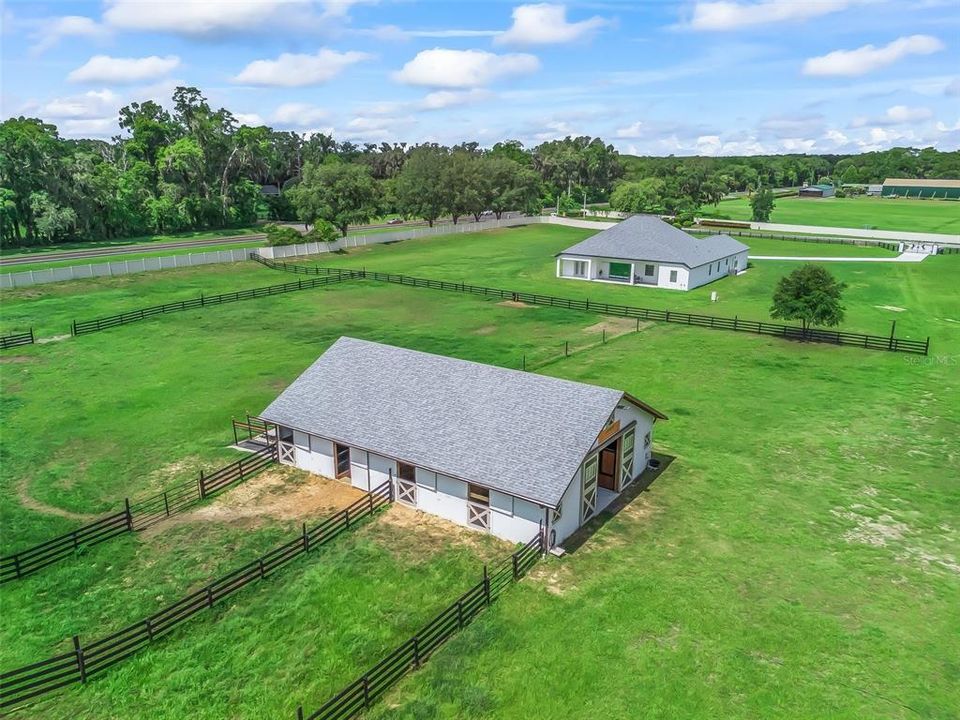 En Venta: $2,100,000 (4 camas, 3 baños, 3240 Pies cuadrados)