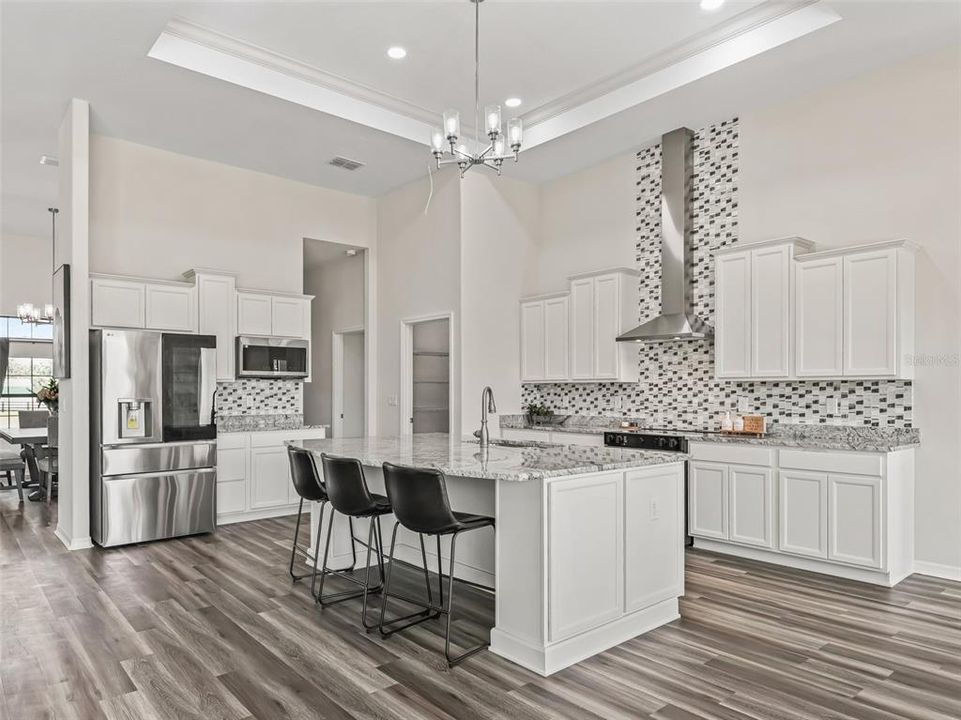 En Venta: $2,100,000 (4 camas, 3 baños, 3240 Pies cuadrados)