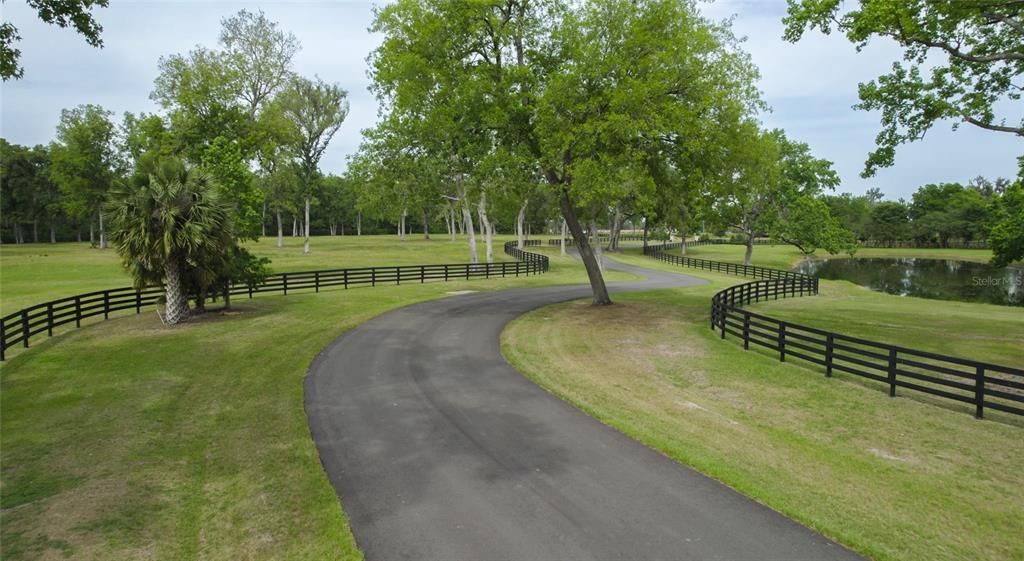 待售: $1,107,550 (13.03 acres)