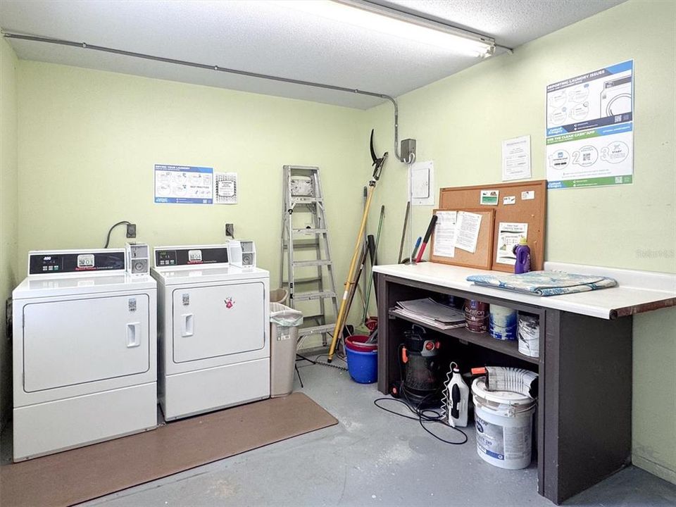 合同活跃: $119,900 (1 贝兹, 1 浴室, 652 平方英尺)