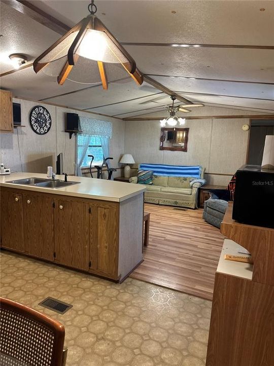 En Venta: $125,000 (2 camas, 1 baños, 728 Pies cuadrados)