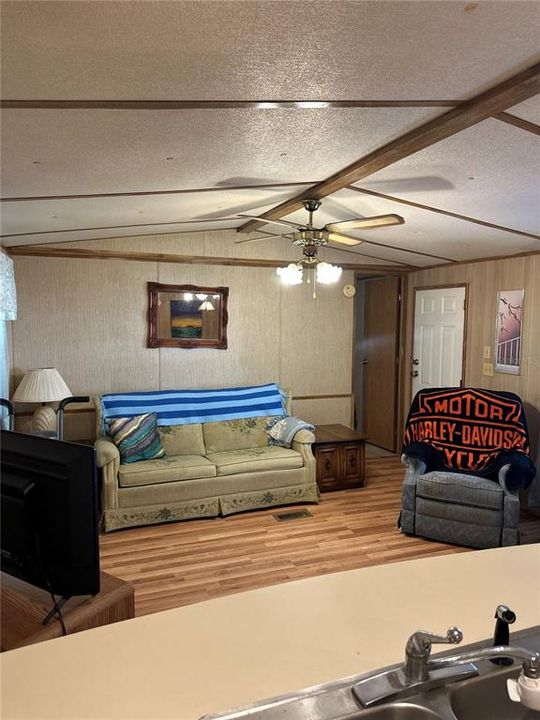 En Venta: $125,000 (2 camas, 1 baños, 728 Pies cuadrados)