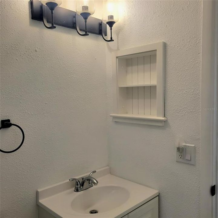 待售: $249,900 (2 贝兹, 2 浴室, 1064 平方英尺)