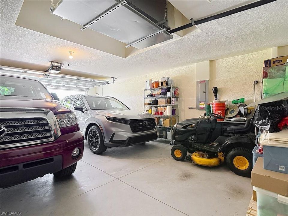 合同活跃: $510,000 (3 贝兹, 3 浴室, 2471 平方英尺)