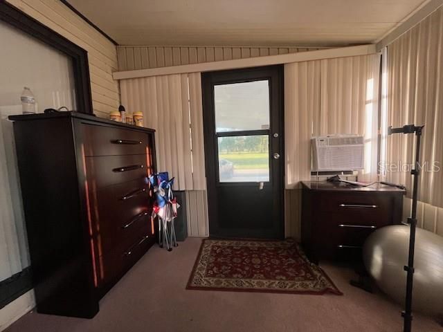 For Sale: $120,000 (1 beds, 1 baths, 418 Square Feet)