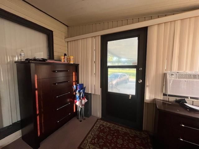 For Sale: $120,000 (1 beds, 1 baths, 418 Square Feet)