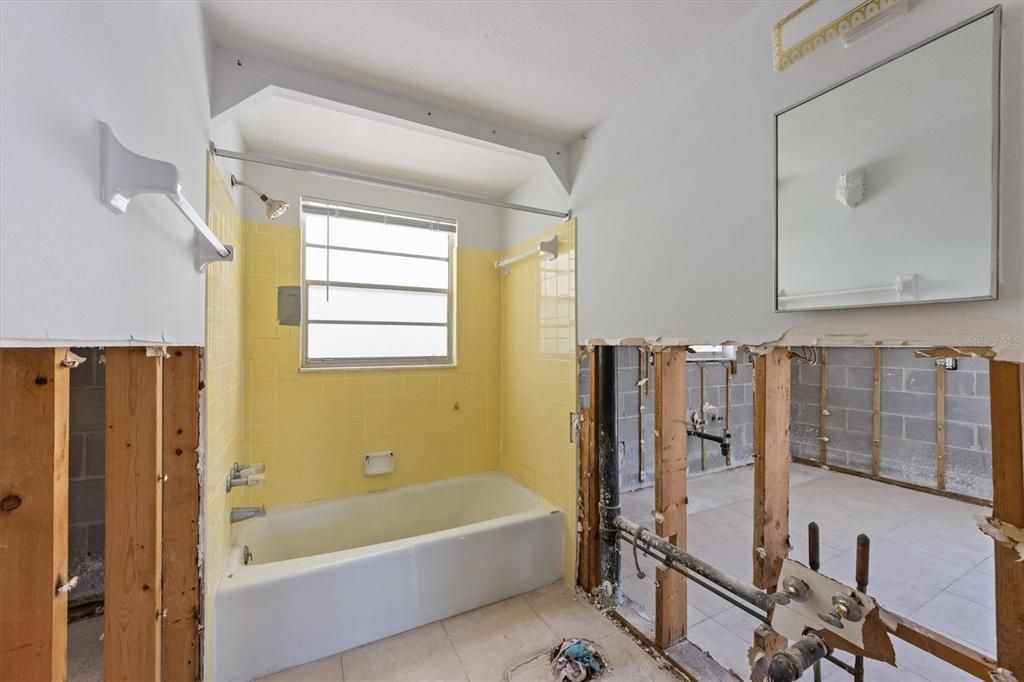 На продажу: $1,900,000 (8 спален, 0 ванн, 2880 Квадратных фут)