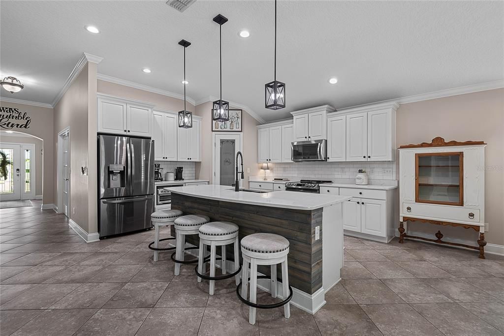 Active With Contract: $899,000 (3 beds, 3 baths, 2057 Square Feet)