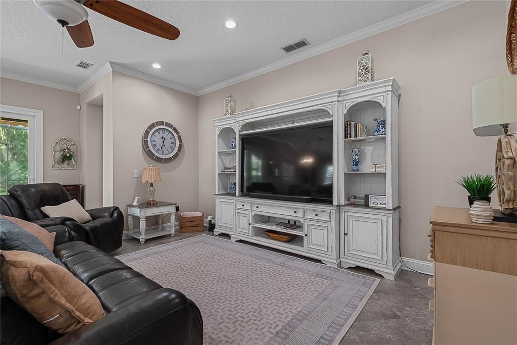 Active With Contract: $899,000 (3 beds, 3 baths, 2057 Square Feet)