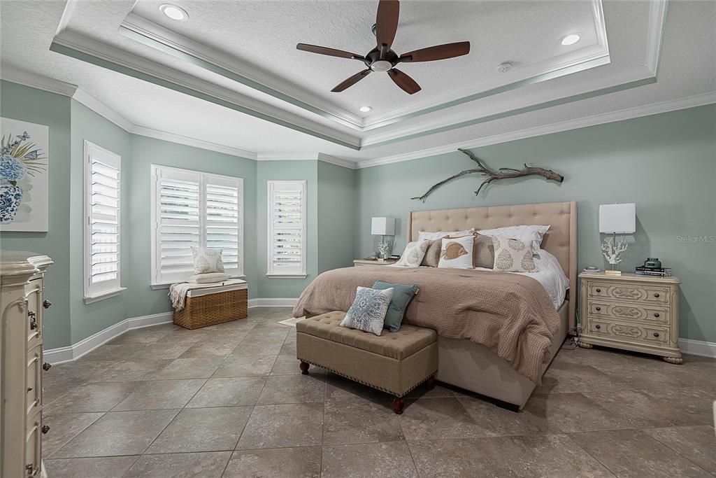 Active With Contract: $899,000 (3 beds, 3 baths, 2057 Square Feet)