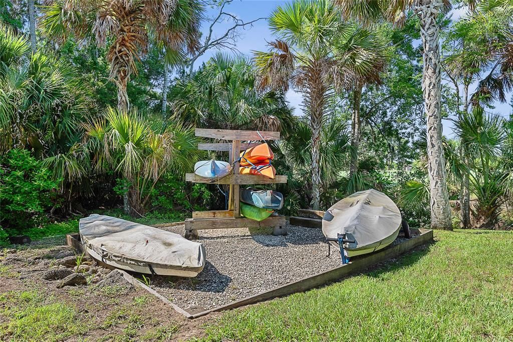 Active With Contract: $899,000 (3 beds, 3 baths, 2057 Square Feet)