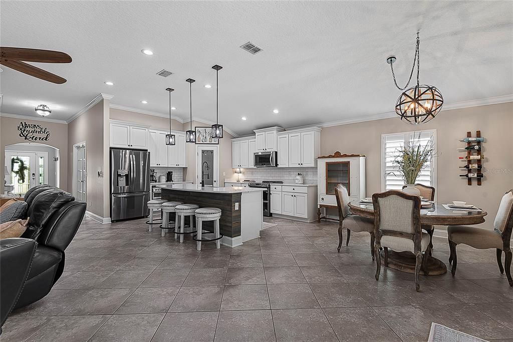 Active With Contract: $899,000 (3 beds, 3 baths, 2057 Square Feet)