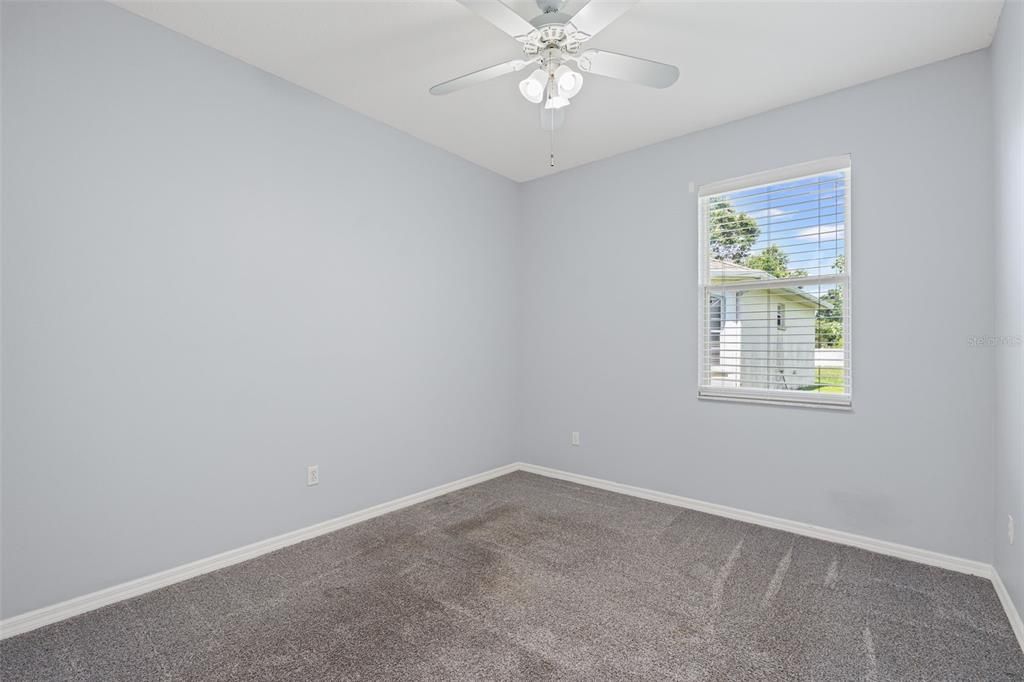 For Sale: $410,000 (3 beds, 2 baths, 1553 Square Feet)