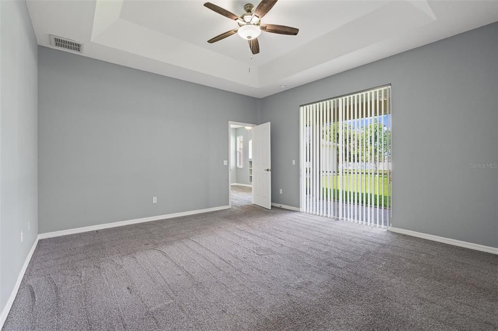 For Sale: $410,000 (3 beds, 2 baths, 1553 Square Feet)