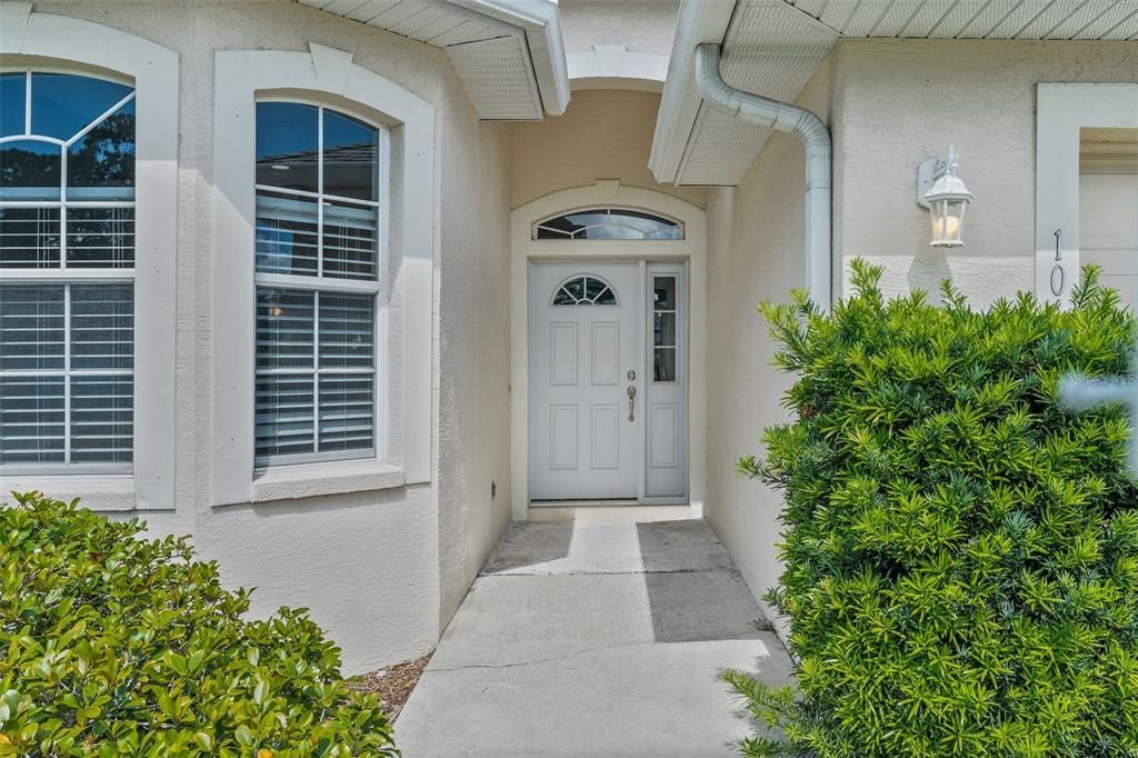 For Sale: $410,000 (3 beds, 2 baths, 1553 Square Feet)