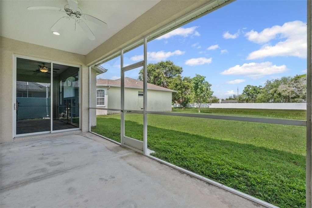 For Sale: $410,000 (3 beds, 2 baths, 1553 Square Feet)