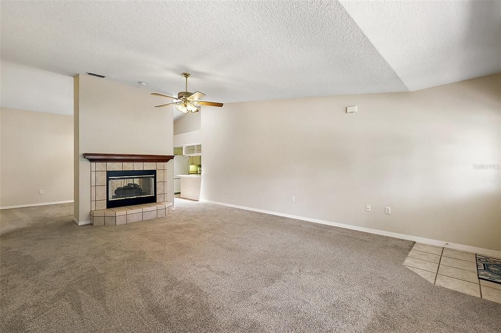 For Sale: $229,900 (3 beds, 2 baths, 1908 Square Feet)