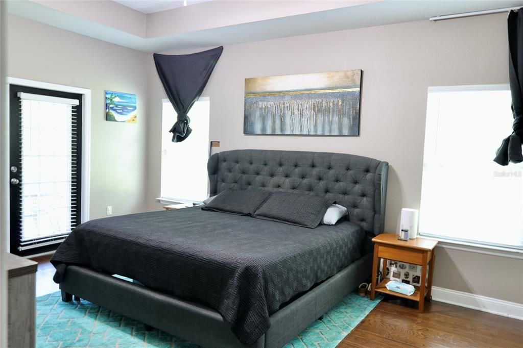 En Venta: $380,000 (3 camas, 2 baños, 2434 Pies cuadrados)