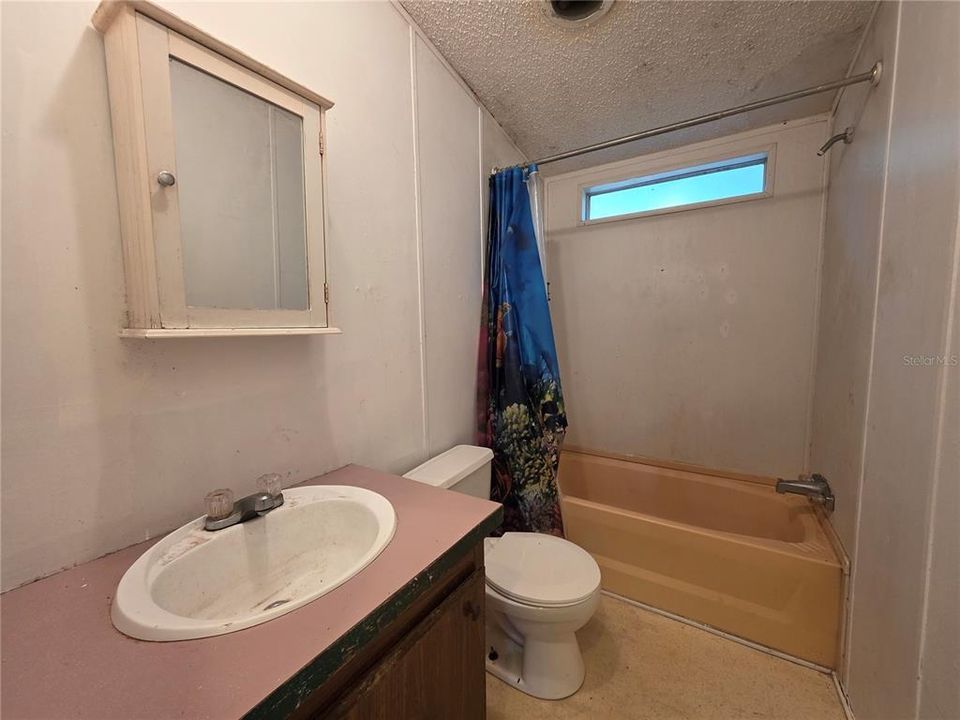 En Venta: $97,500 (3 camas, 2 baños, 1012 Pies cuadrados)