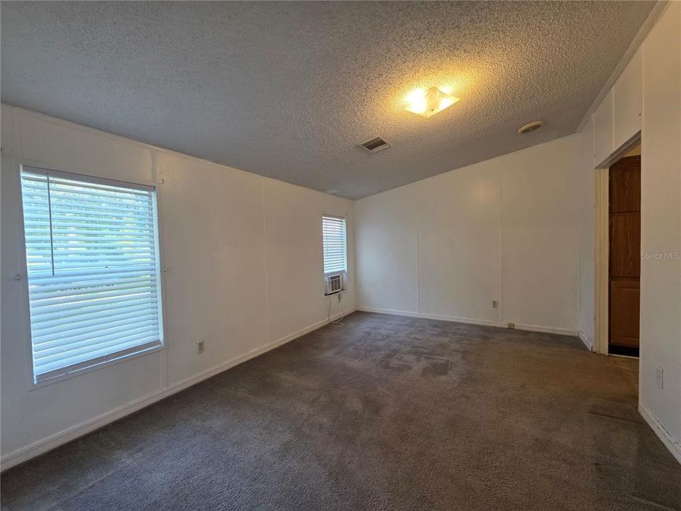 En Venta: $97,500 (3 camas, 2 baños, 1012 Pies cuadrados)