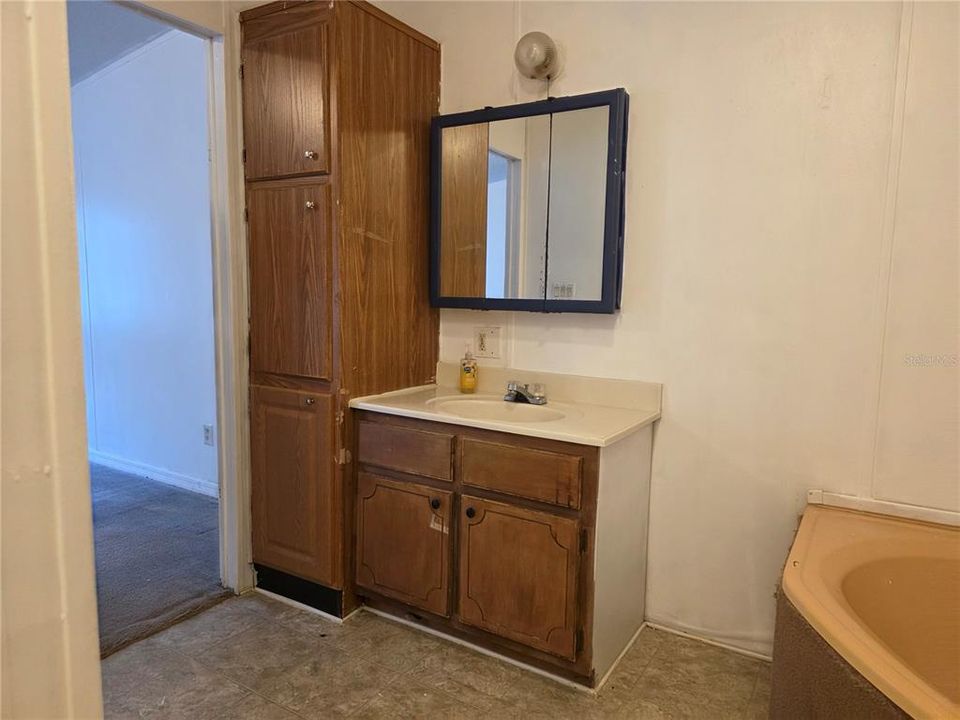 En Venta: $97,500 (3 camas, 2 baños, 1012 Pies cuadrados)