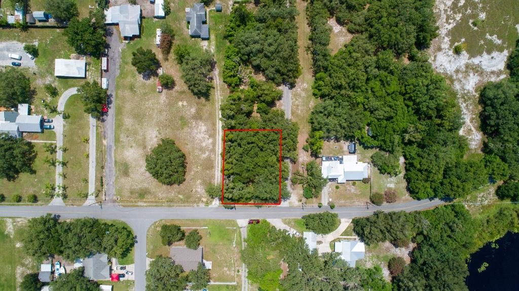 На продажу: $65,000 (0.22 acres)