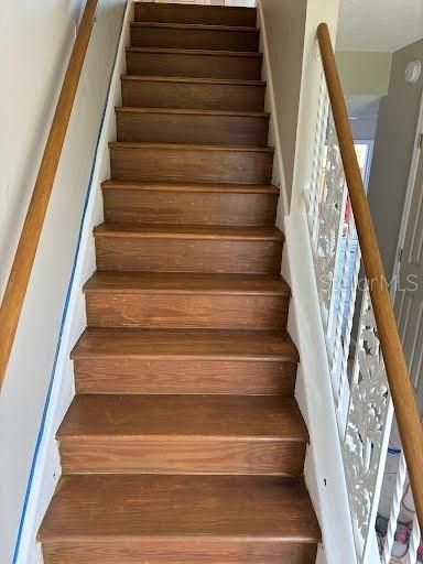 For Sale: $154,000 (2 beds, 1 baths, 1122 Square Feet)