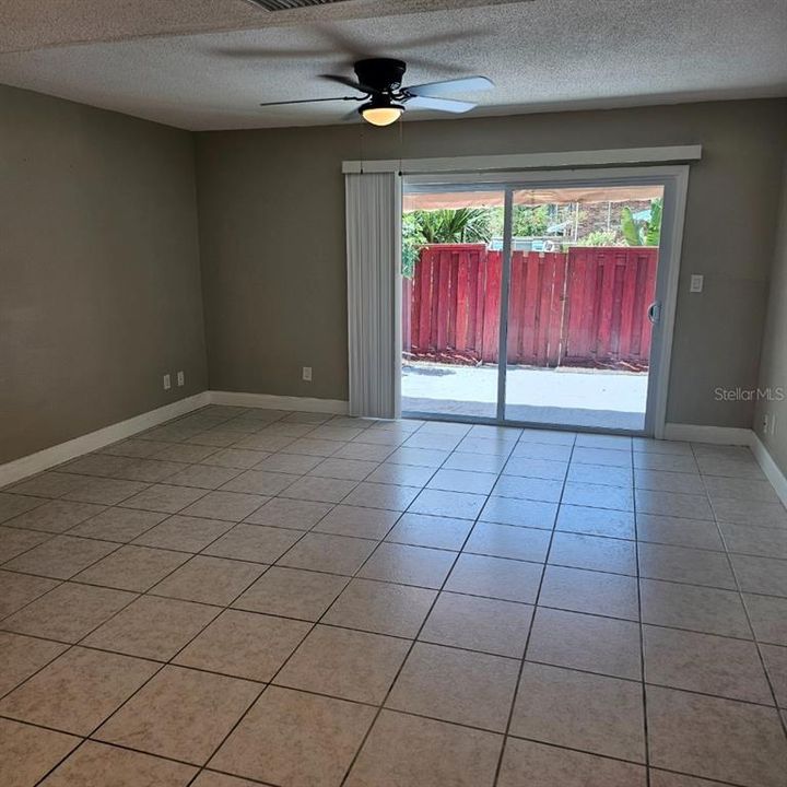 For Sale: $154,000 (2 beds, 1 baths, 1122 Square Feet)