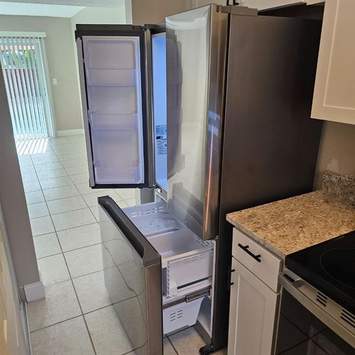 For Sale: $154,000 (2 beds, 1 baths, 1122 Square Feet)