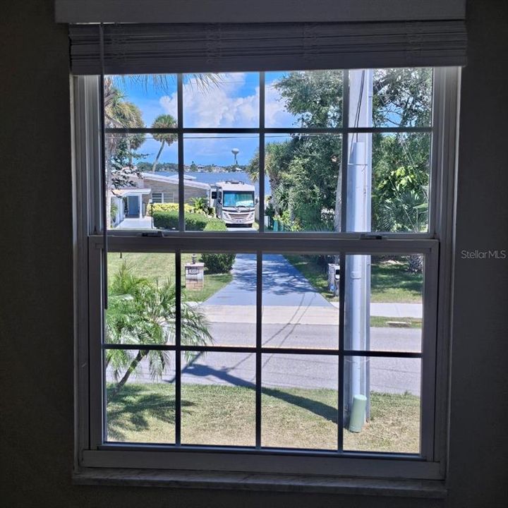 For Sale: $154,000 (2 beds, 1 baths, 1122 Square Feet)