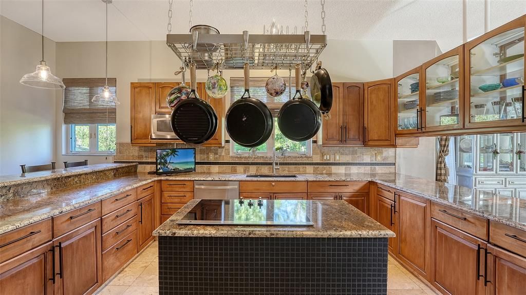 Active With Contract: $1,200,000 (4 beds, 3 baths, 4150 Square Feet)