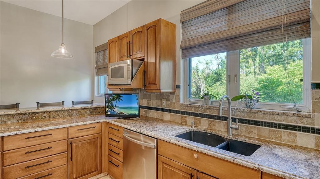 Active With Contract: $1,200,000 (4 beds, 3 baths, 4150 Square Feet)