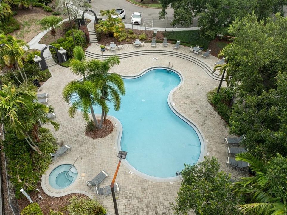 Active With Contract: $140,900 (2 beds, 2 baths, 1113 Square Feet)