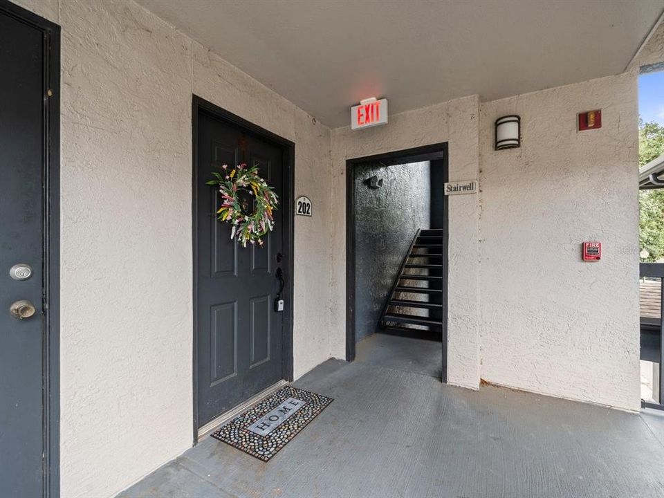 Active With Contract: $140,900 (2 beds, 2 baths, 1113 Square Feet)