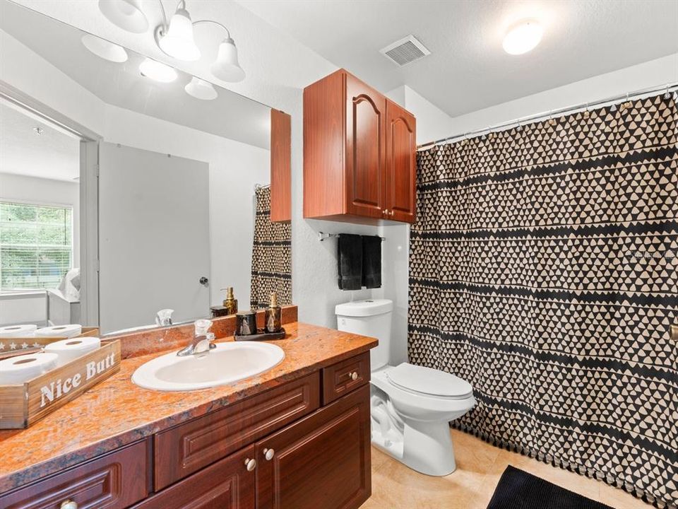 Active With Contract: $140,900 (2 beds, 2 baths, 1113 Square Feet)