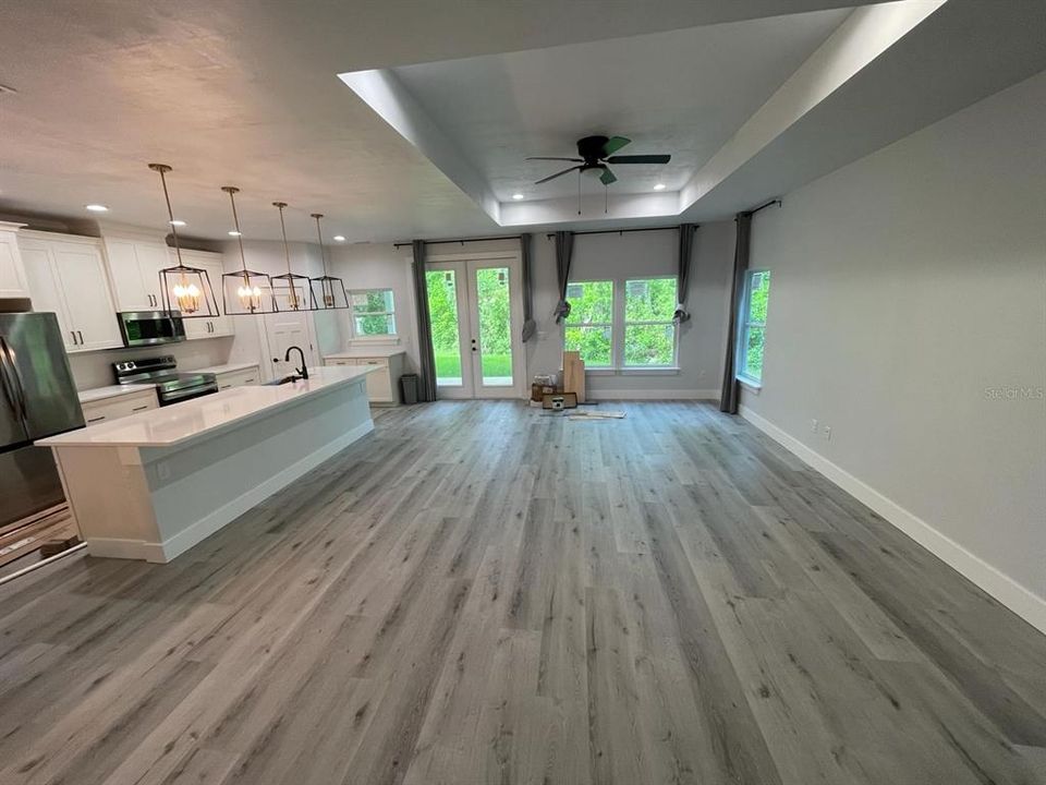 For Rent: $3,250 (4 beds, 3 baths, 1971 Square Feet)