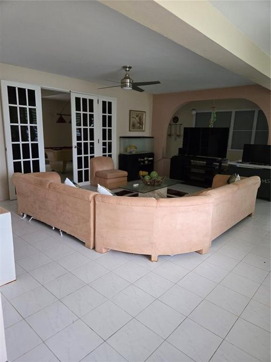 待售: $599,000 (5 贝兹, 4 浴室, 4743 平方英尺)