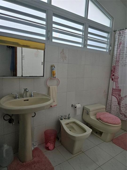 待售: $599,000 (5 贝兹, 4 浴室, 4743 平方英尺)