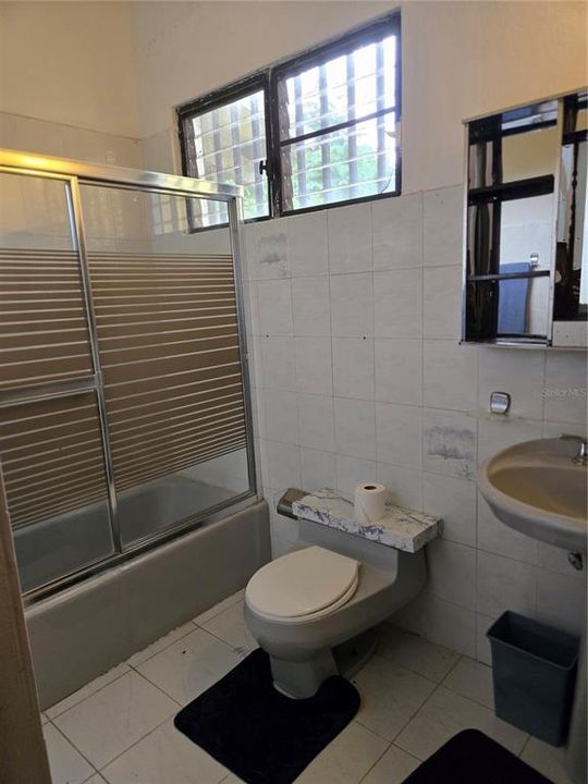 待售: $599,000 (5 贝兹, 4 浴室, 4743 平方英尺)