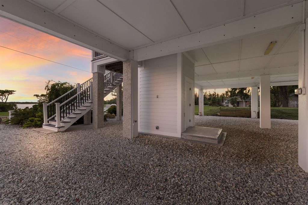 待售: $1,895,000 (5 贝兹, 4 浴室, 4142 平方英尺)