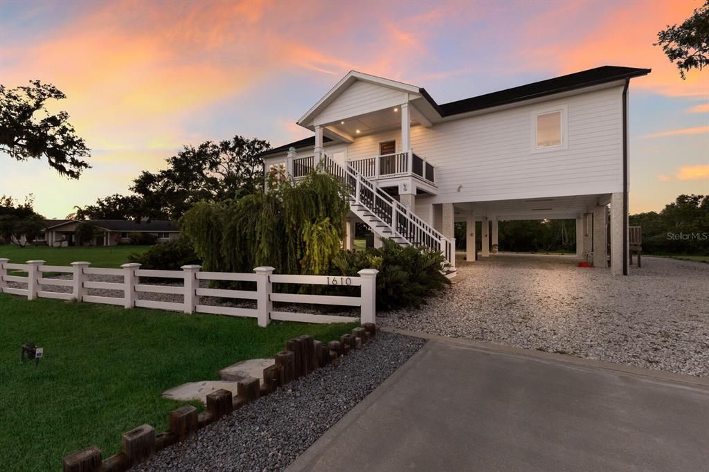 待售: $1,895,000 (5 贝兹, 4 浴室, 4142 平方英尺)