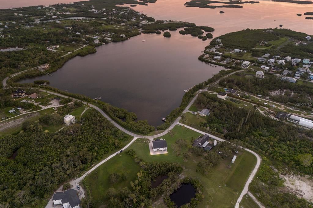 待售: $1,895,000 (5 贝兹, 4 浴室, 4142 平方英尺)