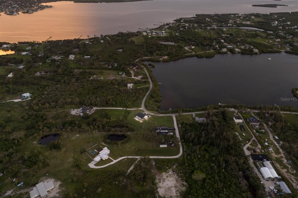 待售: $1,895,000 (5 贝兹, 4 浴室, 4142 平方英尺)