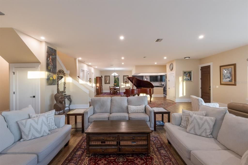 待售: $1,895,000 (5 贝兹, 4 浴室, 4142 平方英尺)