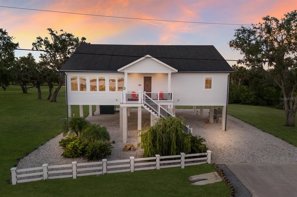 待售: $1,895,000 (5 贝兹, 4 浴室, 4142 平方英尺)