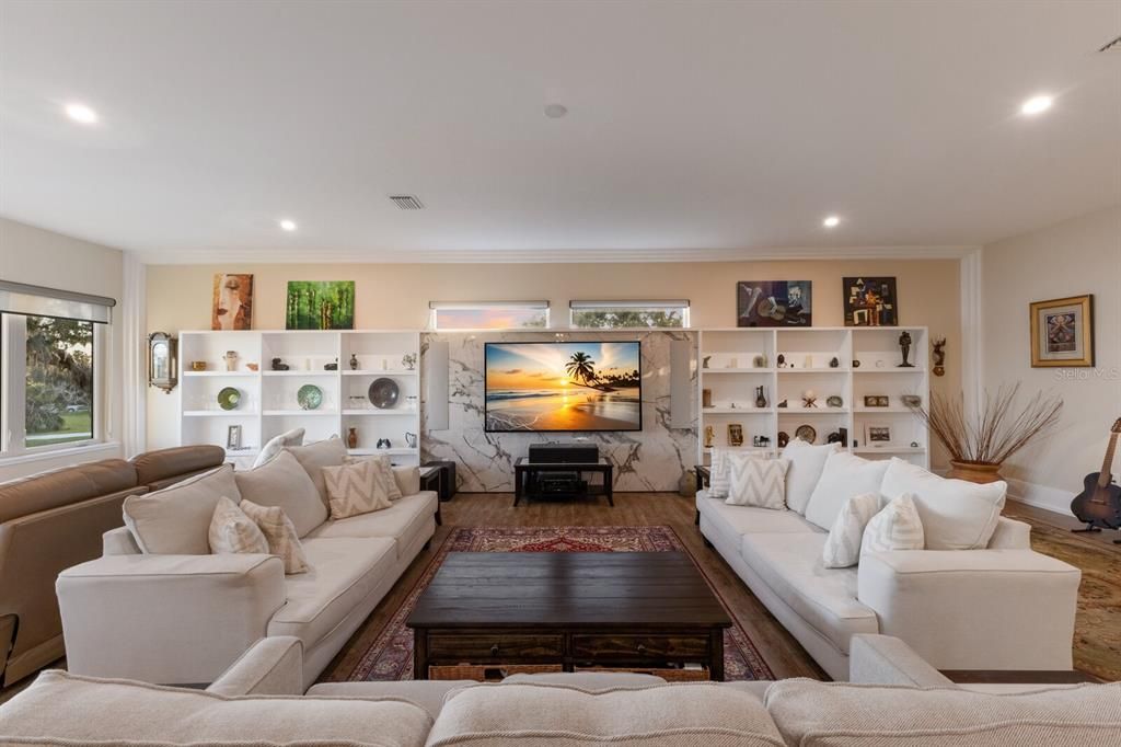 待售: $1,895,000 (5 贝兹, 4 浴室, 4142 平方英尺)