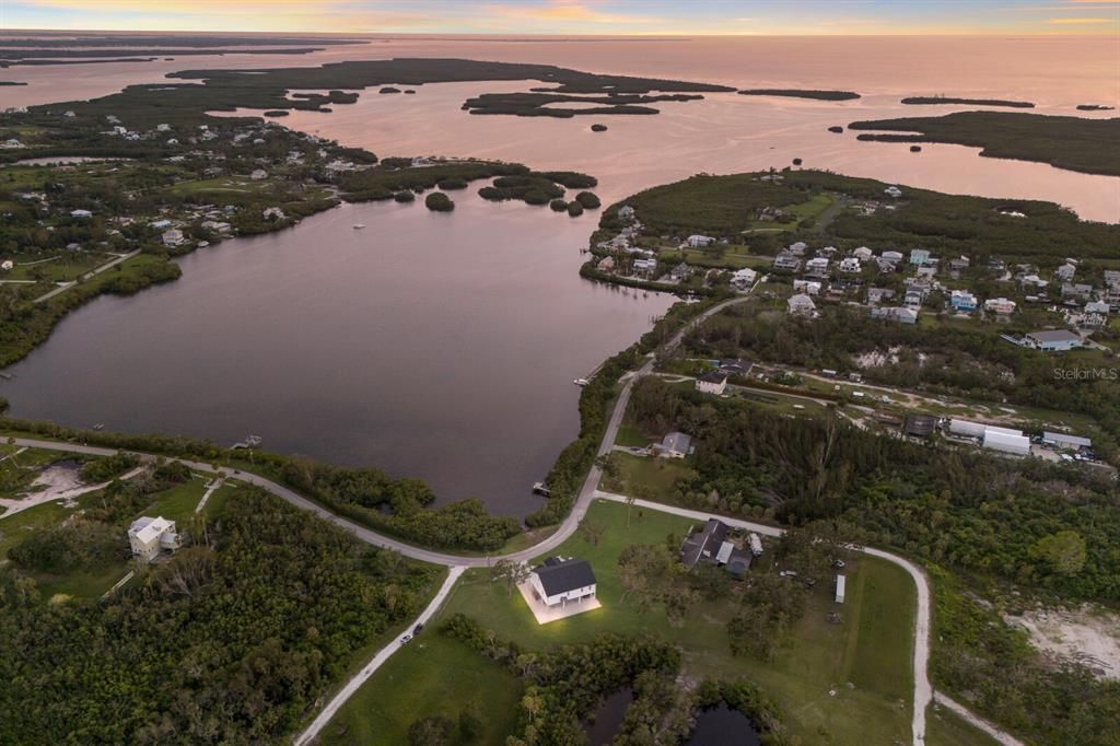 待售: $1,895,000 (5 贝兹, 4 浴室, 4142 平方英尺)