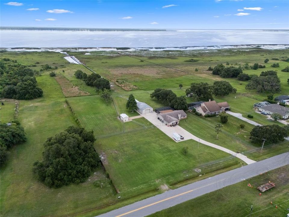 На продажу: $199,900 (1.16 acres)