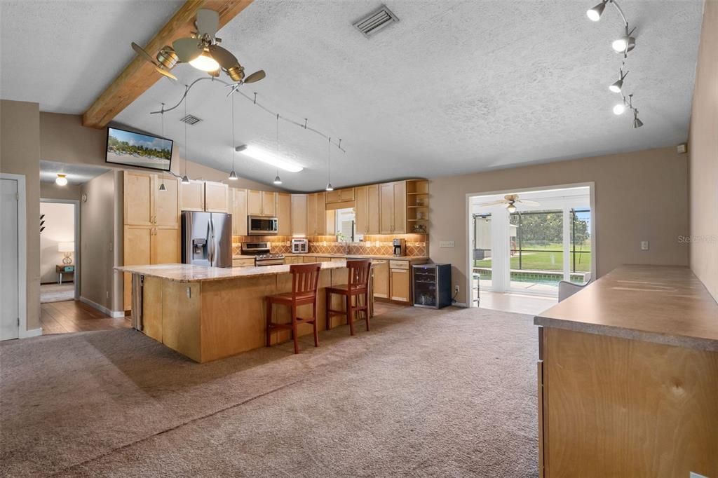 En Venta: $724,900 (3 camas, 2 baños, 2790 Pies cuadrados)