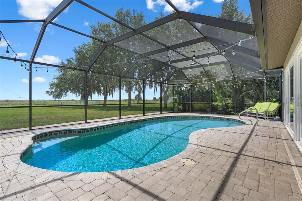 En Venta: $724,900 (3 camas, 2 baños, 2790 Pies cuadrados)